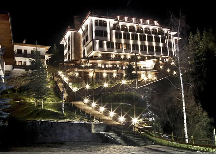 Shiroka Laka Hotel