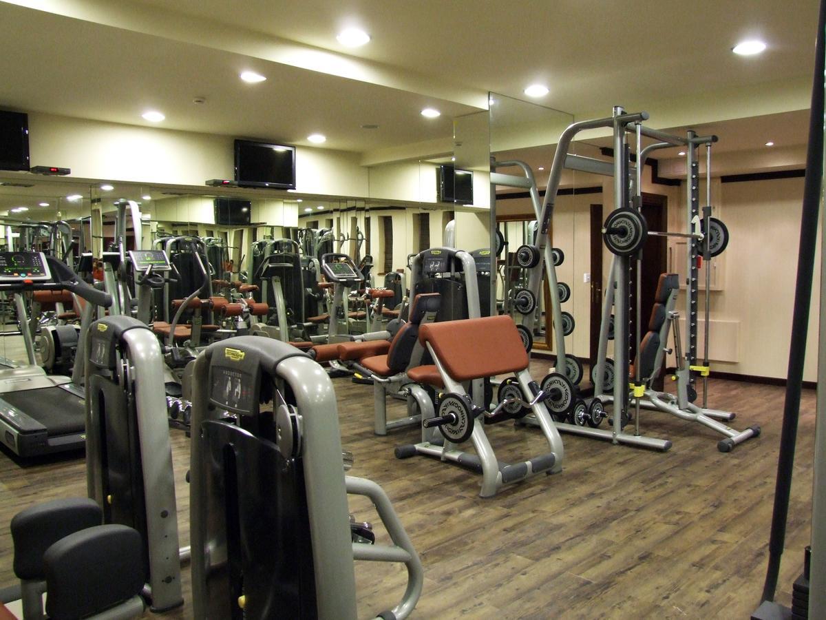 Ξενοδοχείο Shiroka Laka Hotel 4*