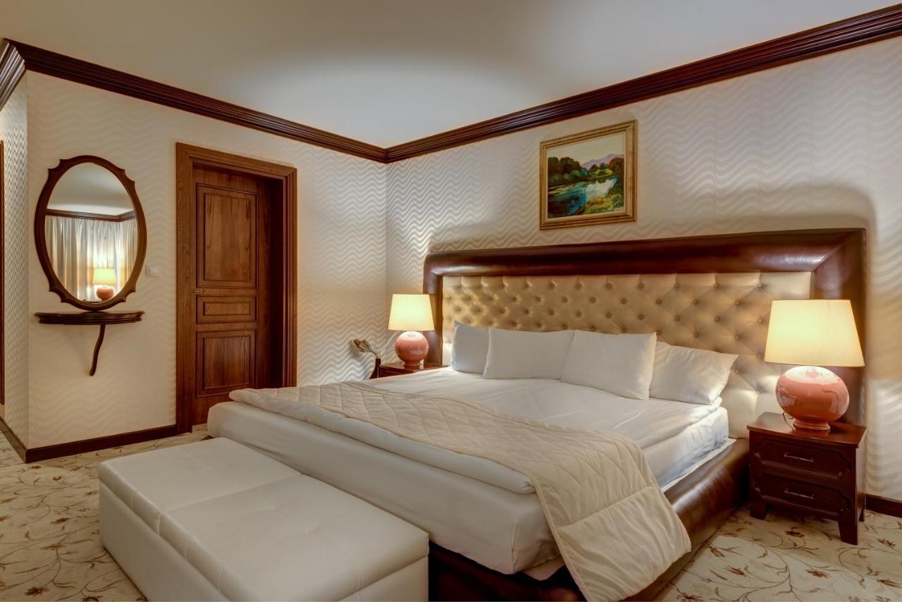 Ξενοδοχείο Shiroka Laka Hotel 4*