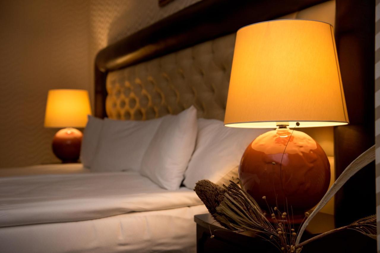 Ξενοδοχείο Shiroka Laka Hotel